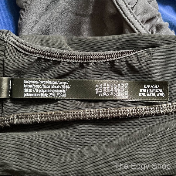 Victoria’s Secret | Embossed Leopard Print Sports Bra - Picture 5 of 7